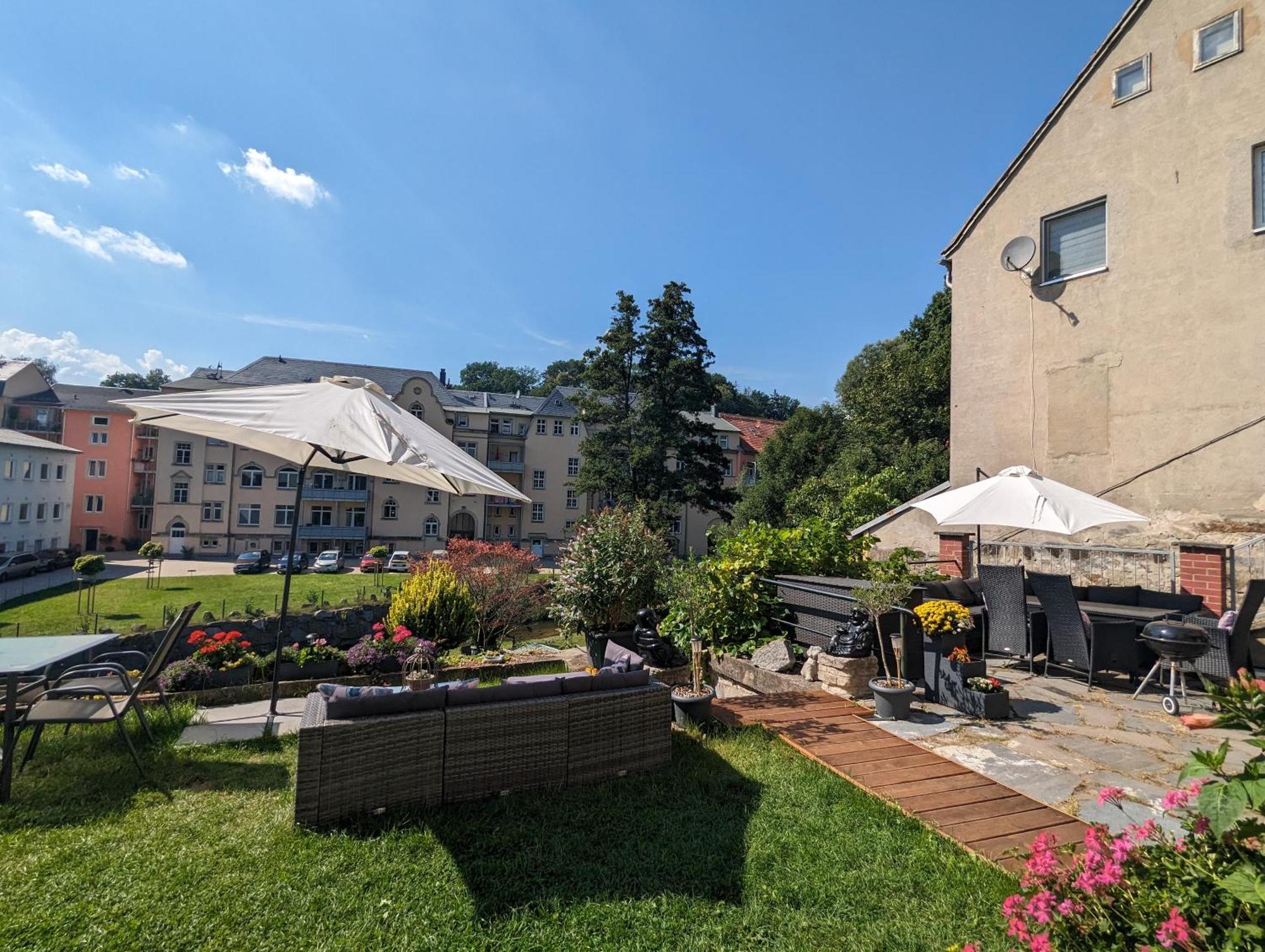 Hw4B - Urlaubsmagie - Zentral Mit Gemeinschaftsgarten, -Pool, -Sauna & Whirlpool Sebnitz Extérieur photo
