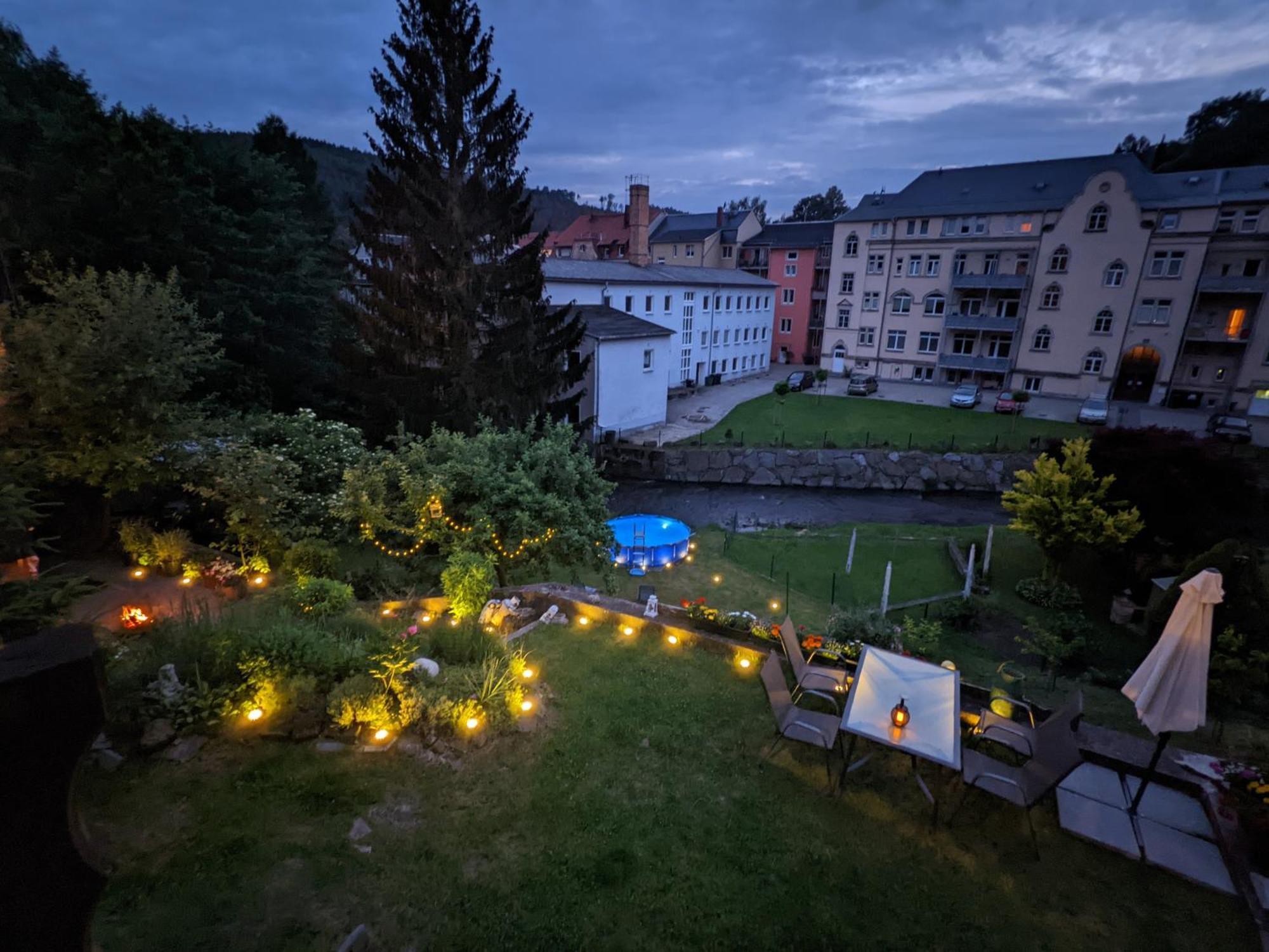 Hw4B - Urlaubsmagie - Zentral Mit Gemeinschaftsgarten, -Pool, -Sauna & Whirlpool Sebnitz Extérieur photo