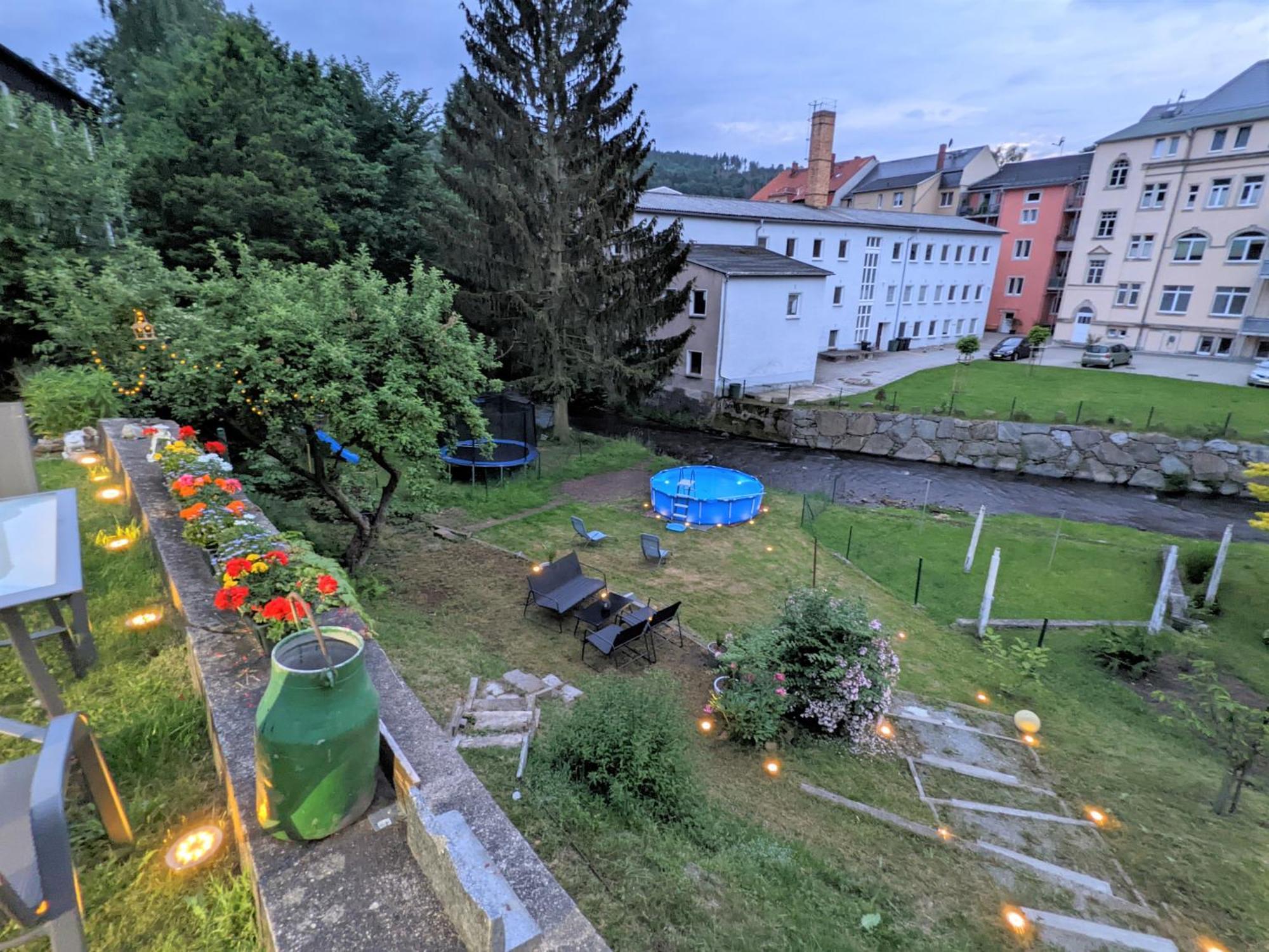 Hw4B - Urlaubsmagie - Zentral Mit Gemeinschaftsgarten, -Pool, -Sauna & Whirlpool Sebnitz Extérieur photo