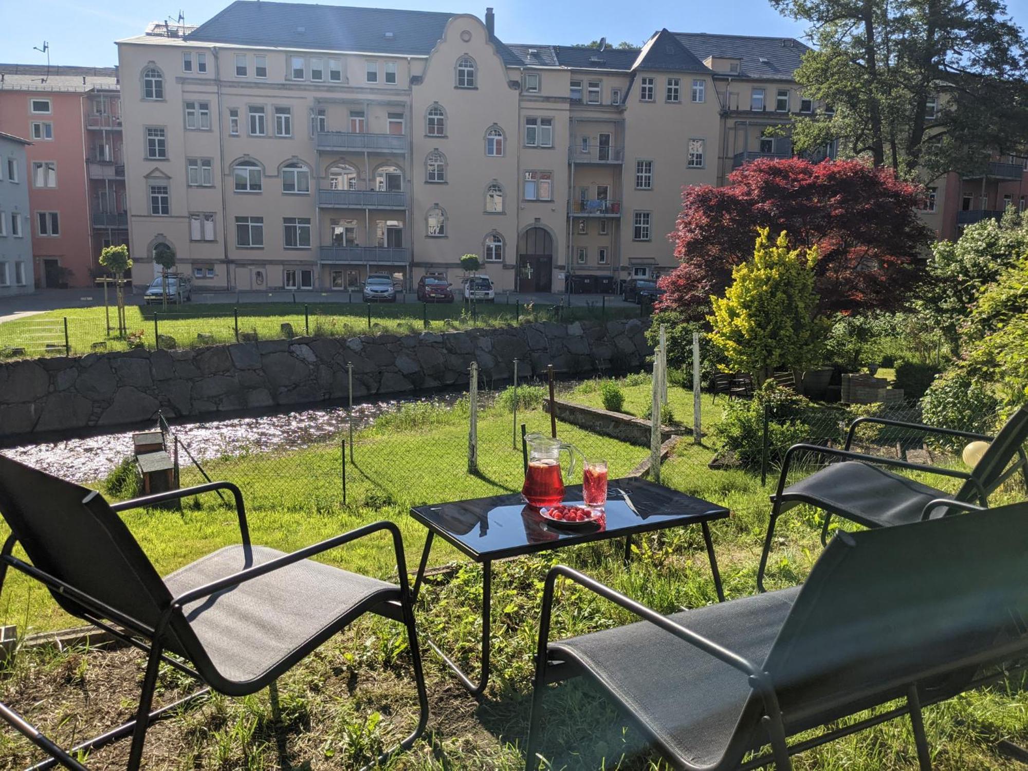 Hw4B - Urlaubsmagie - Zentral Mit Gemeinschaftsgarten, -Pool, -Sauna & Whirlpool Sebnitz Extérieur photo